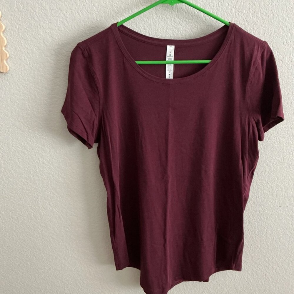 Lululemon Women's Curved-Hem Crewneck T-Shirt
